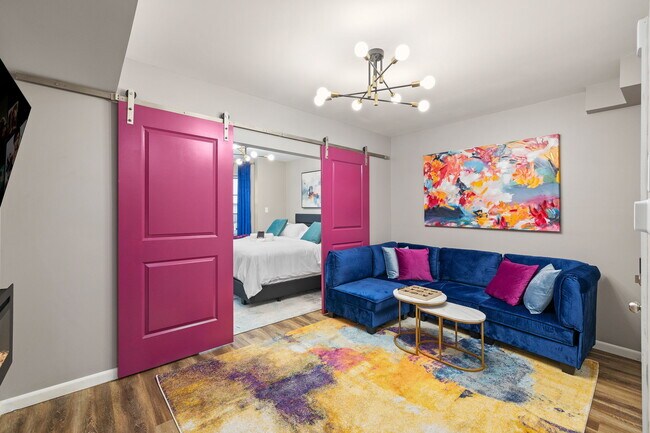 Foto del edificio - 3848 W Girard Ave