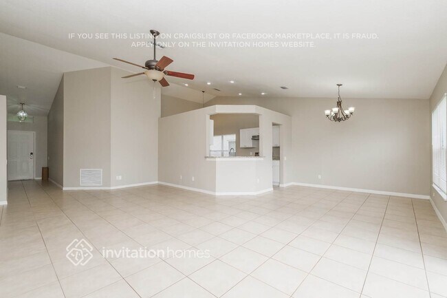Building Photo - 18126 Leafwood Cir