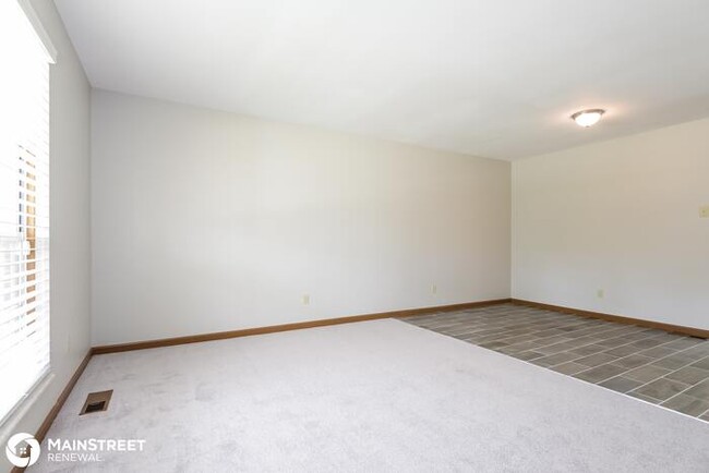Foto del edificio - 14732 Verdun Estates Dr, Florissant, MO 63034