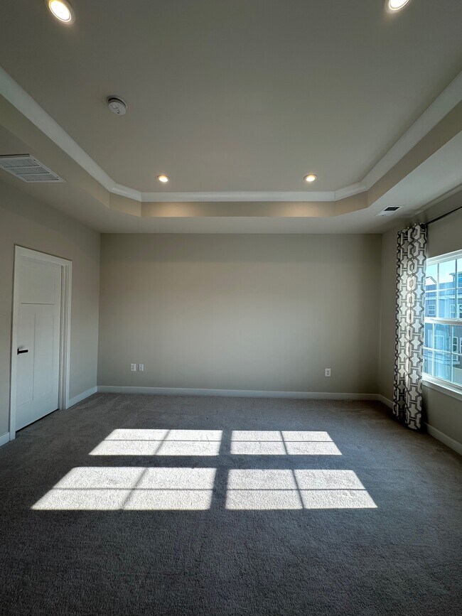 Foto del edificio - 16577 Fife Wy