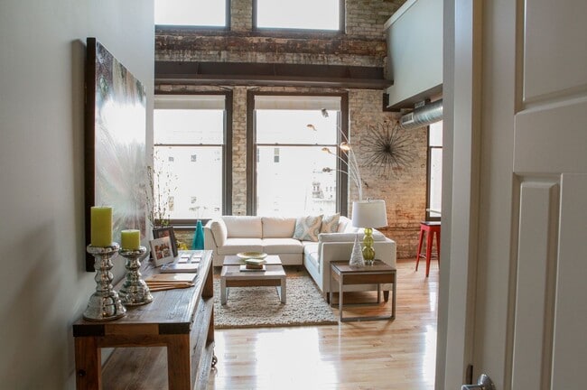 Building Photo - Lofts on Ionia