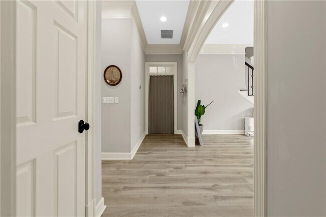 Building Photo - 22 Buford Village Walk
