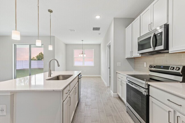 Building Photo - New Construction Rental with Space to Spare