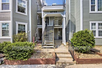 Building Photo - 6755 S Ivy St