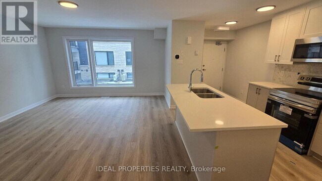 Building Photo - 701 Glenroy Gilbert Dr