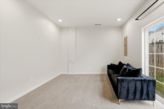 Foto del edificio - 246 Norland Knoll Dr