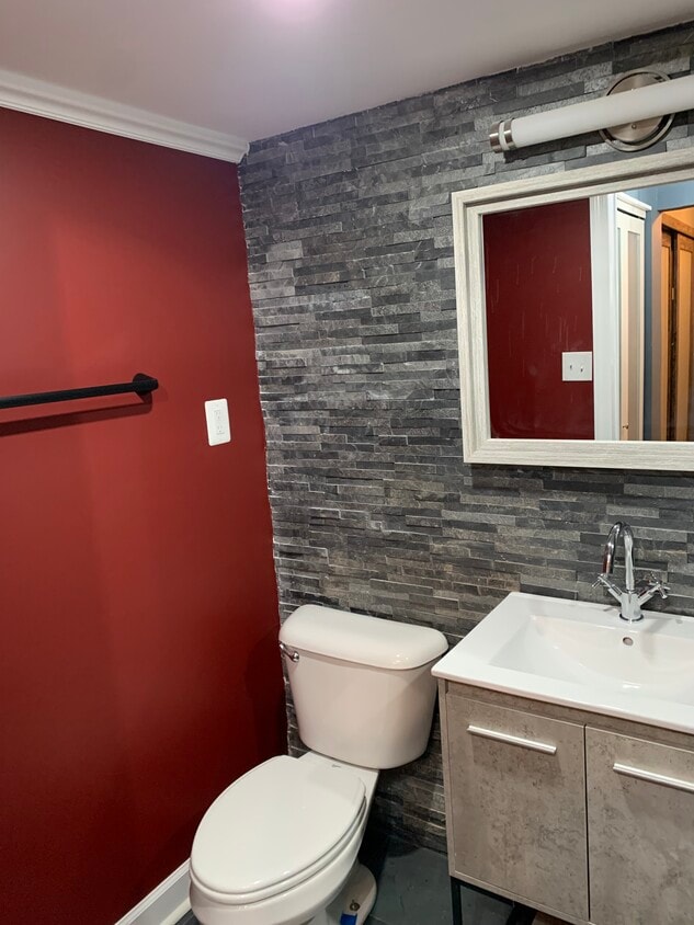 Photo - 118 Monroe St (Rockville, MD)