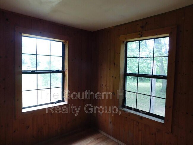Building Photo - 160 Co Rd 909