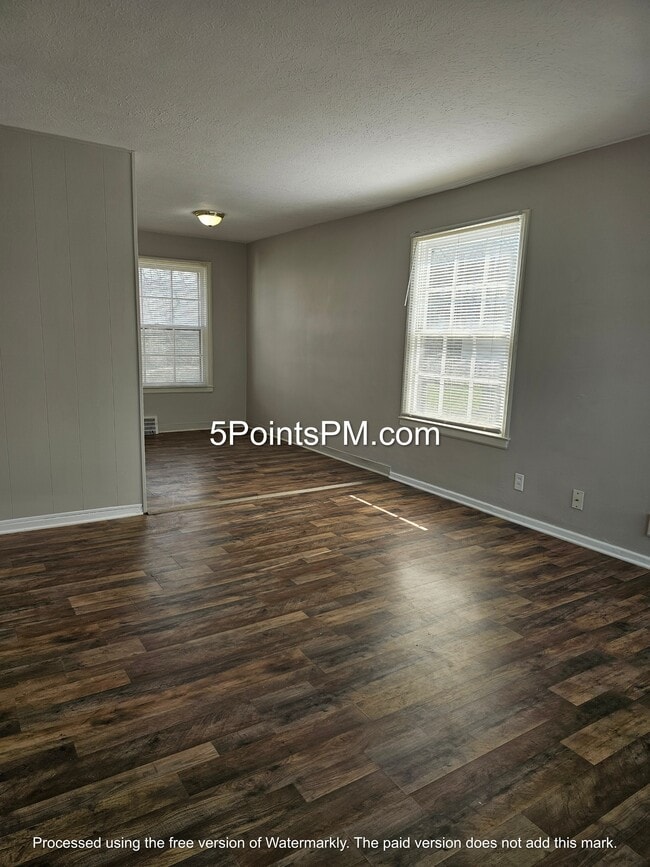 Foto del edificio - 25170 Treadwell Ave