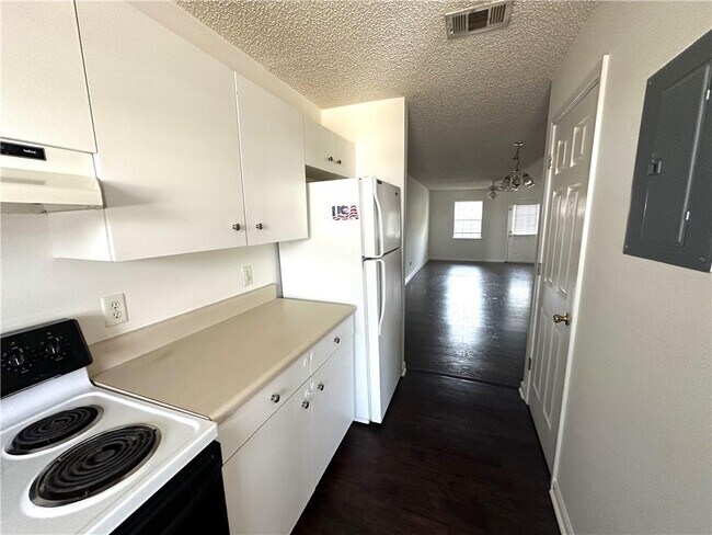 Foto del edificio - 115 Winter Chase Ln