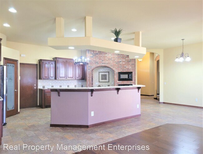 Building Photo - 4 br, 3 bath House - 8821 NW 120th St