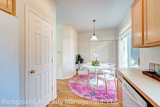 Foto del edificio - 3 br, 3 bath House - 12112 NE 108th Pl