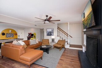 Building Photo - 11610 Intrigue Dr