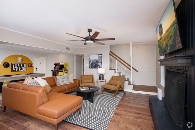 Building Photo - 11610 Intrigue Dr