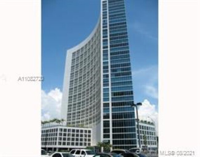 Foto del edificio - 601 NE 36th St