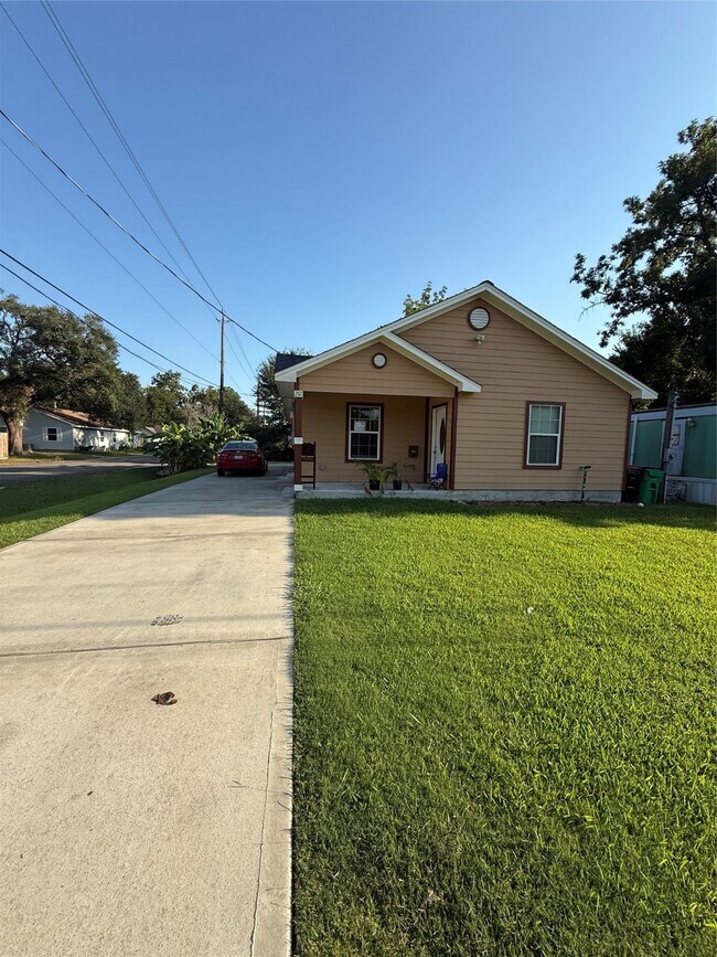 Foto del edificio - 210 E Homan Ave
