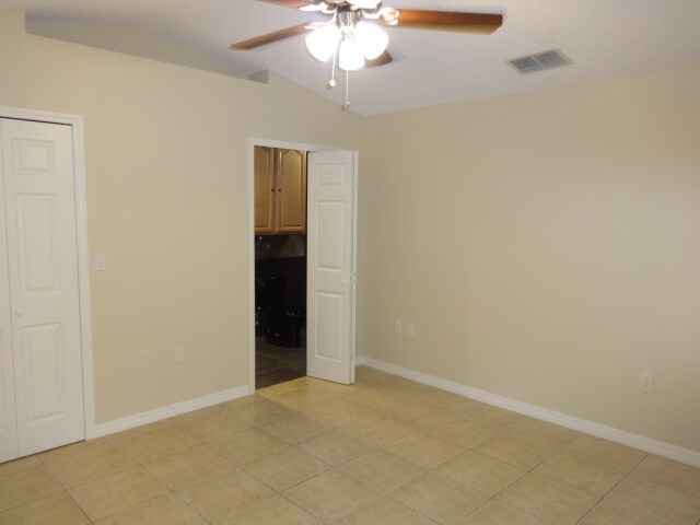 Foto del edificio - 855 Tejon Avenue SW