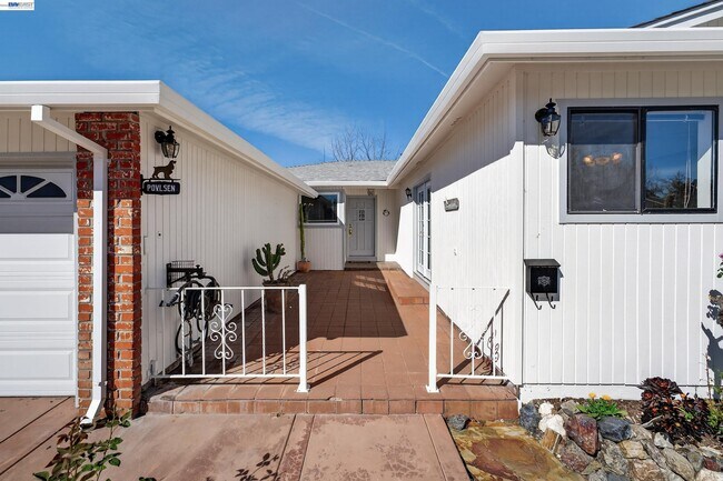 Foto del edificio - 1450 Kolln St