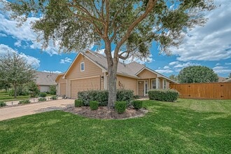 Building Photo - 5230 Garnetfield Ln