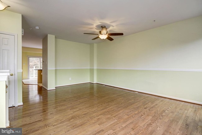 Building Photo - 7045 Water Oak Rd