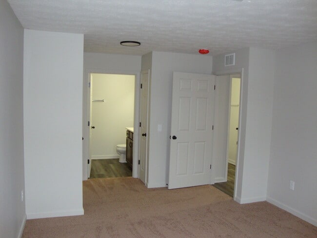 Building Photo - Independence Village