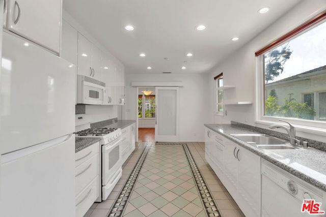 Foto principal - 1107 S Alfred St