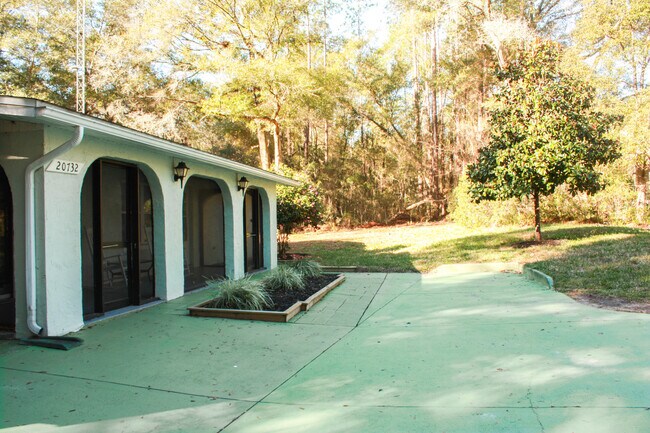 Building Photo - 20732 SW Marine Blvd