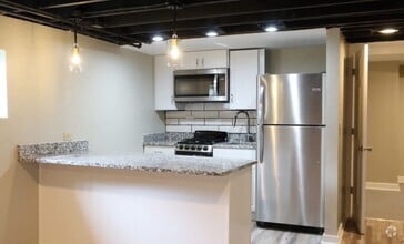 Building Photo - 6758 S Karlov Ave