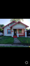 Building Photo - 1105 5th St