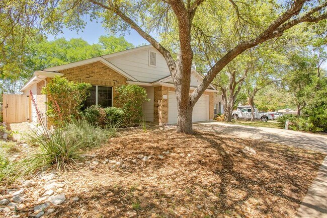 Foto del edificio - 2204 Coats Cir