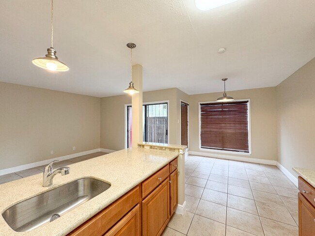 Foto del edificio - Spacious 1 Bedroom 1 Bathroom Condo in NE San Antonio! Available NOW!