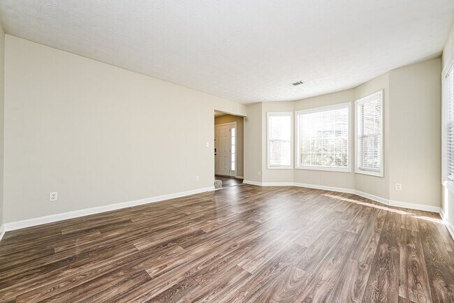 Foto del edificio - 7867 Providence Point Way