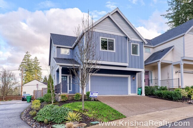 Foto del edificio - Beautiful 4 BD | 2.5 BA | Single-Family Home Located On Corner Lot | Charming Home in a Quiet Bea...