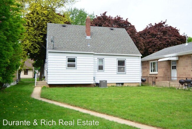 Building Photo - 3 br, 1 bath House - 4068 N 86th St