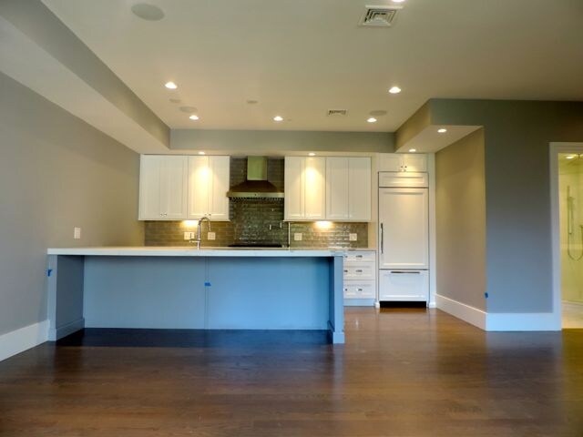 Foto del edificio - 621 E 1st St