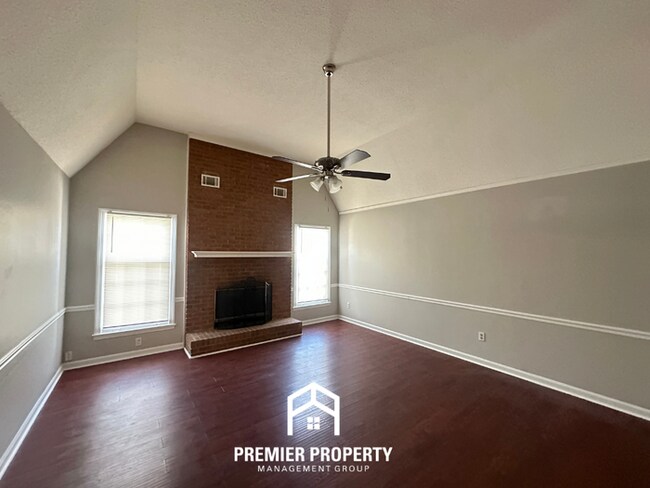 Building Photo - Spacious 4BR Cordova Home w/ Brick Fireplace, 2 Dining Areas & Covered Patio