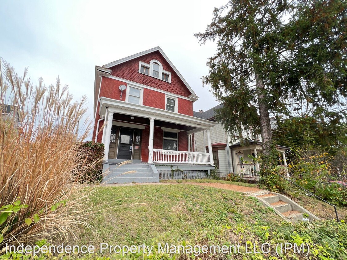 Foto principal - 4 br, 2 bath House - 288 Helen St.
