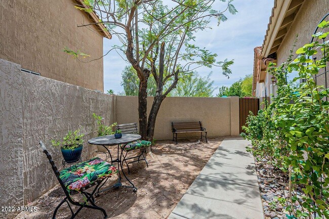 Building Photo - 11014 N 111th Way