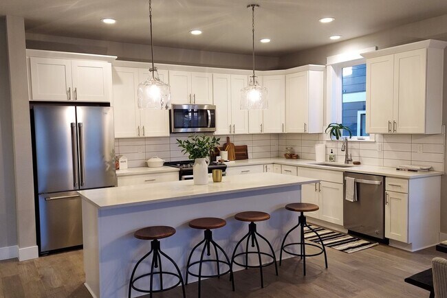 Foto del edificio - 1118 SW Dottie Ct