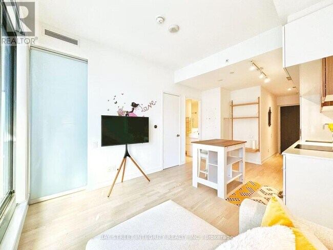 Photo du bâtiment - 185 Roehampton Ave