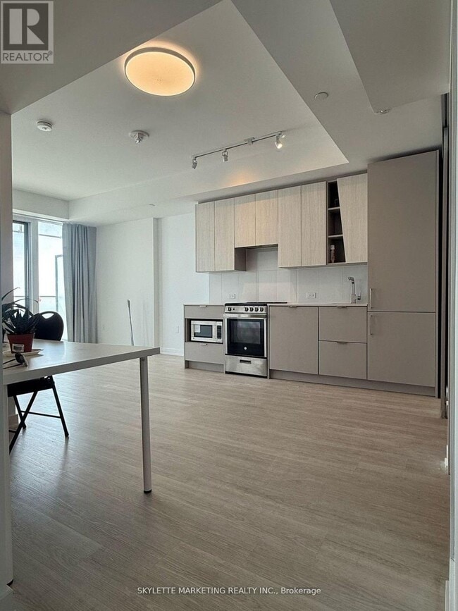 Building Photo - 3883 Quartz Rd