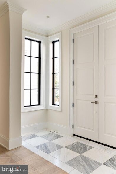 Foto del edificio - 5042 Overlook Rd NW