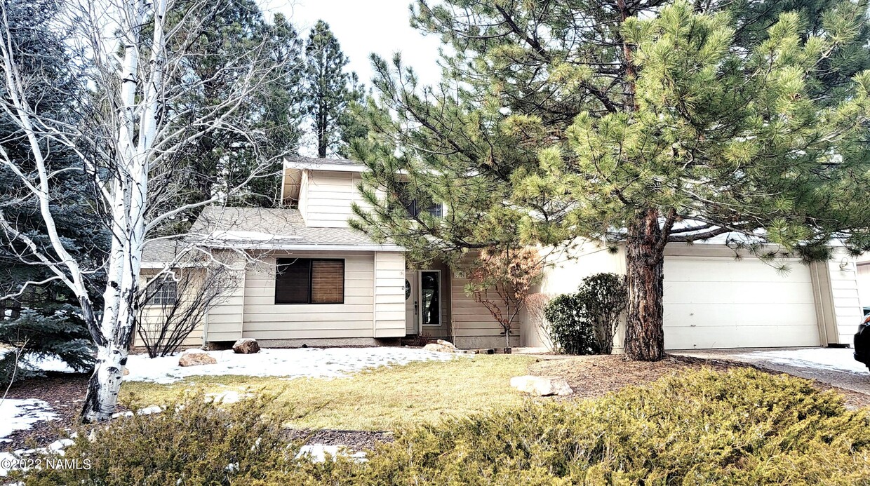 Primary Photo - 2101 N Timberline Rd