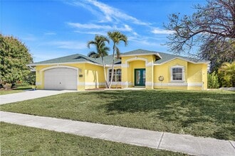 Building Photo - 1520 Biscayne Way