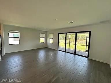 Foto del edificio - 19278 Hinkley Dr