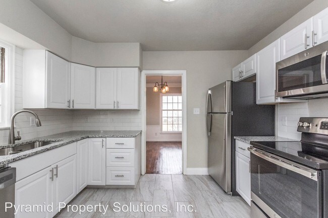 Building Photo - 3 br, 2.5 bath House - 5810 Harwood Dr