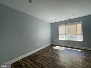 Building Photo - 1257 N Newkirk St