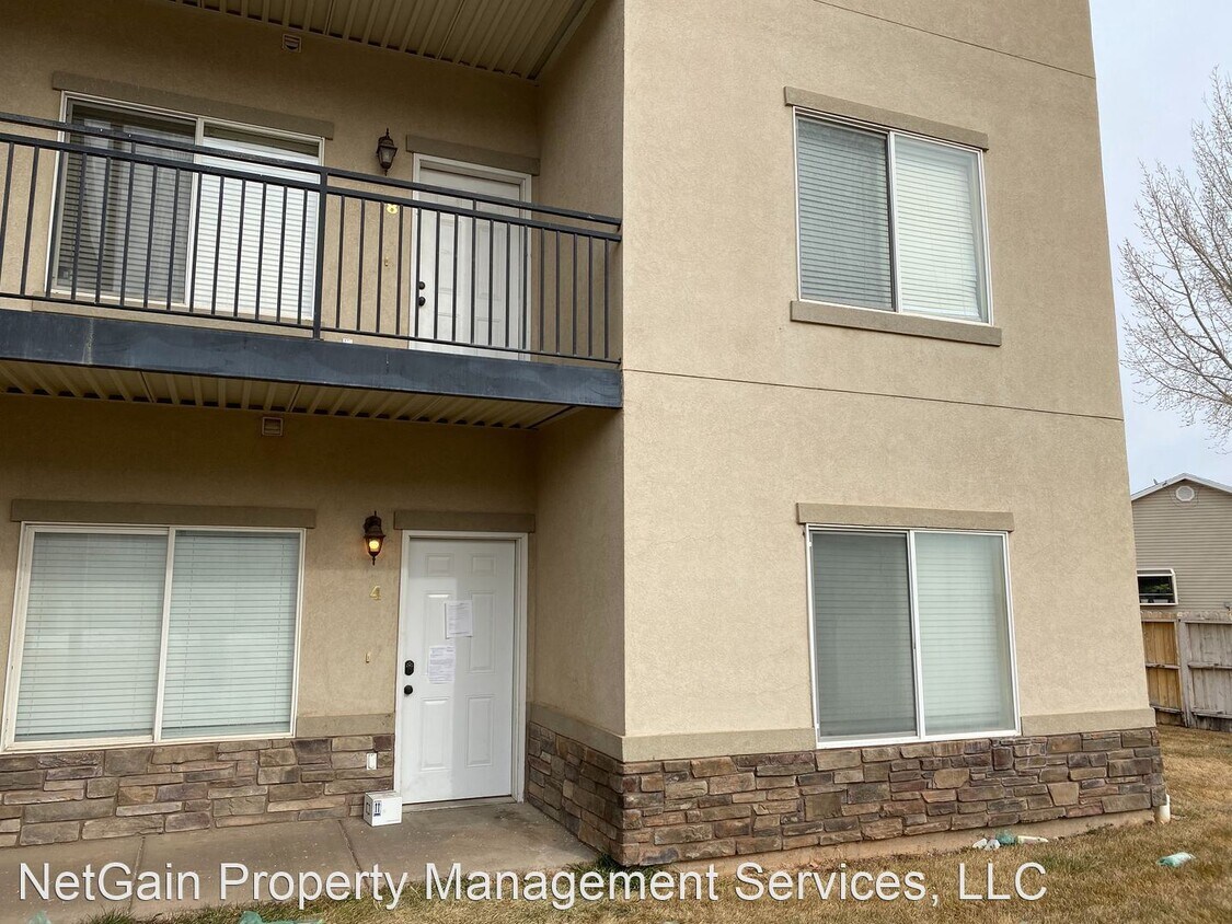 3 br, 2 bath House - 576 W 1045 N C-4