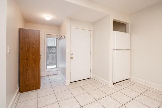 Foto del edificio - 1414 Grand St NE