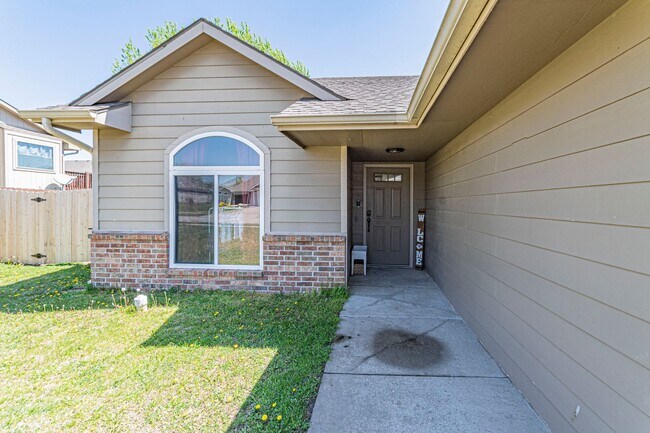 Building Photo - Please View 3D Virtual Walk-Through Before Scheduling a Showing